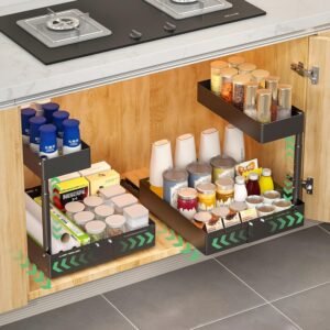 KUOGAS Organizer per lavello da cucina regolabile in metallo - Sistema estraibile e regolabile in altezza, organizer universale per lavello da cucina e bagno con porta detersivo salvaspazio (1, Nero)