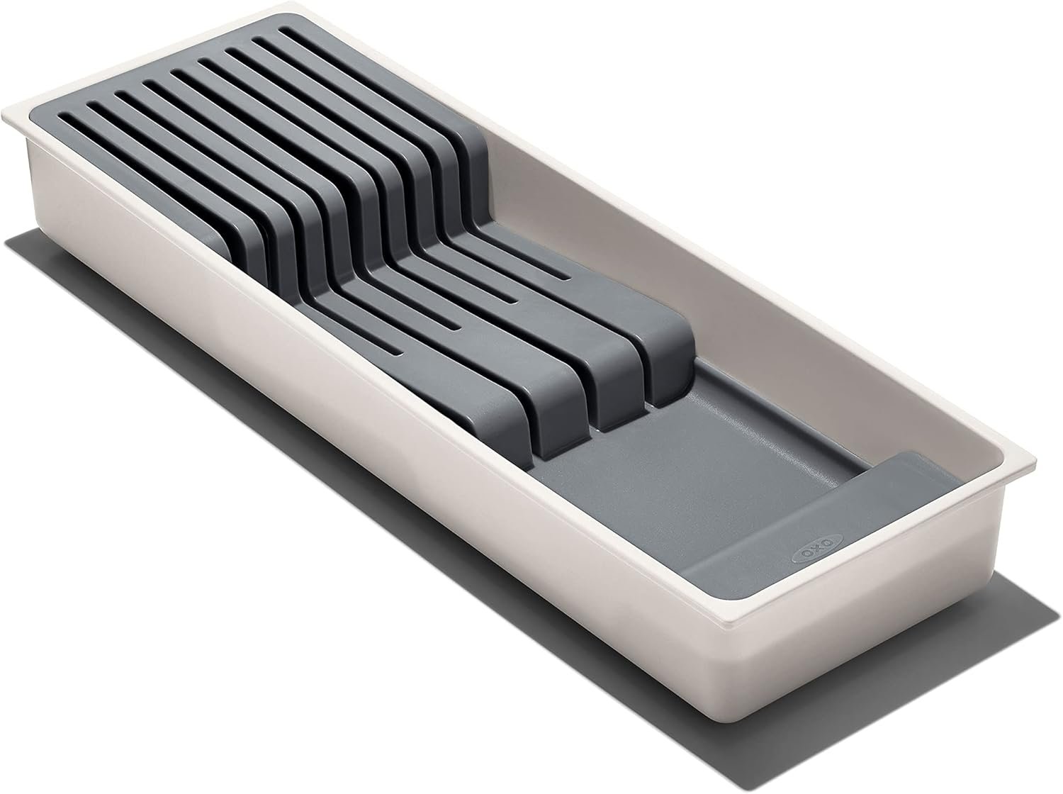 OXO Good Grips Organizer compatto per cassetti per coltelli - Conserva in modo sicuro 9 coltelli + Design salvaspazio + Piedini antiscivolo + Vassoio rimovibile per una facile pulizia (Inserisci