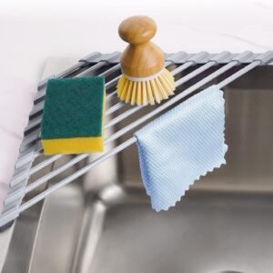 Tomorotec, scolapiatti triangolare arrotolabile, piccolo, pieghevole, rivestito in silicone, scolapiatti ad angolo sopra il lavello, organizer scolapiatti e salvaspazio, multiuso.
