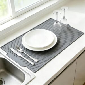 Small Silicone Dish Drying Mat, Dish Drying Mats, Heat Resistant Mat Suitable for Cooking, Baking, Washing (16 x 10 Inches)