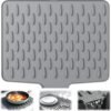 Zocipro Tappetino scolapiatti in silicone 40 x 32,5 cm, Tappetino per lavello da cucina antiscivolo, Tappetino antigoccia con scarico inclinato, per lavelli da cucina, Piani di lavoro del bagno